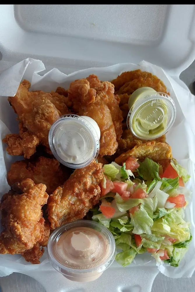 Wings and Tostones Green